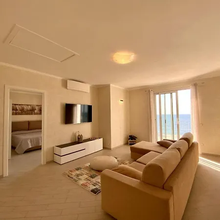 Villa B204 - Elegante Dimora Panoramica Vista Mare
