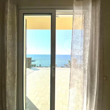 B204 - Elegante Dimora Panoramica Vista Mare *