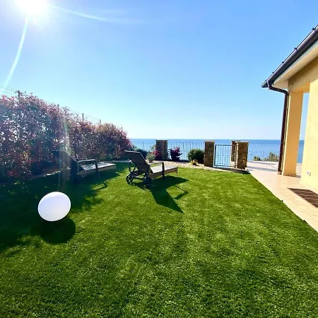 Vila B204 - Elegante Dimora Panoramica Vista Mare Santo Stefano al Mare