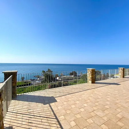 B204 - Elegante Dimora Panoramica Vista Mare 빌라 *